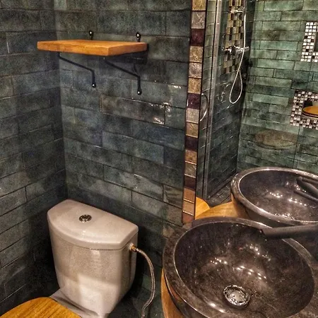 Authentique Apartment